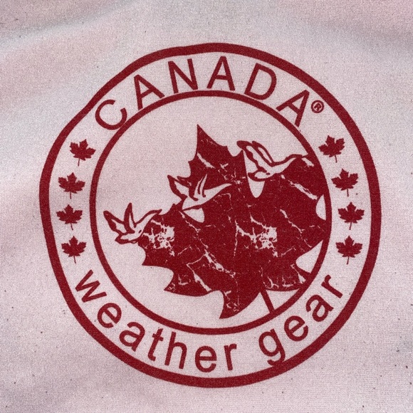 Red and pink Canada 🇨🇦 hoodie - Picture 4 of 4